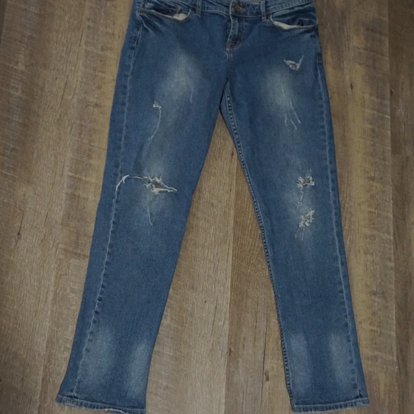 Semi Ripped Jeans - Picture 2 of 4